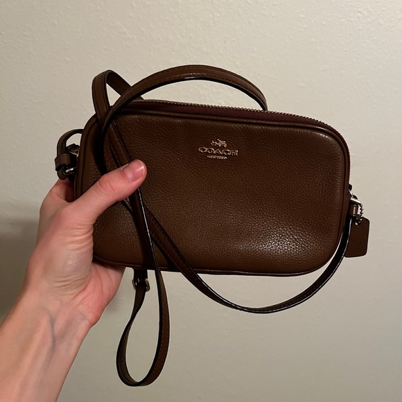 Coach Handbags - Coach crossbody purse